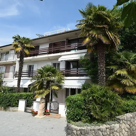 Appartement Antonija *